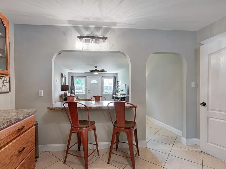 4626 Bigler Ln — Photo 8