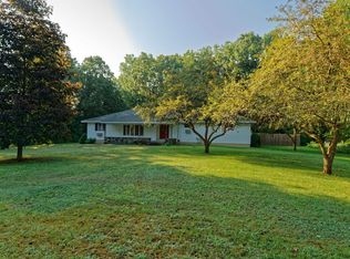 618 Grooms Rd, Clifton Park, NY 12065
