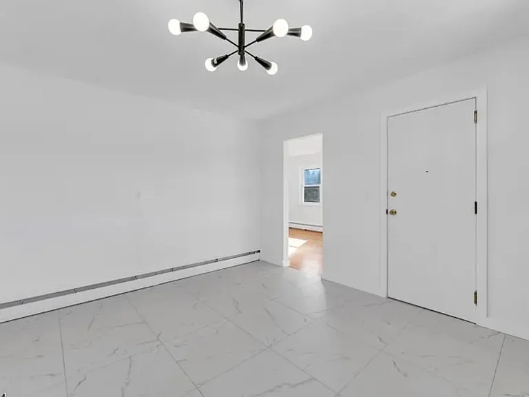 114 King St #3 — Photo 7