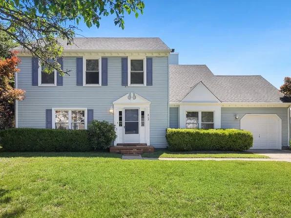 413 Creekwood Dr, Chesapeake, VA 23323