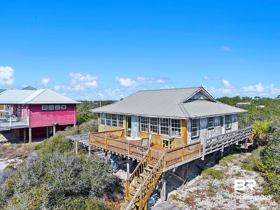 1st image of 8904 Dolphin Ln