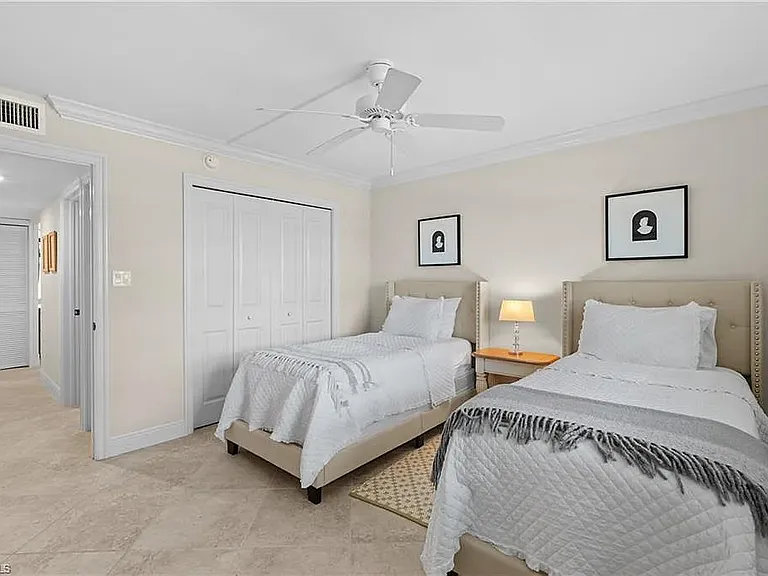 579 Seaview Ct #2 — Photo 14