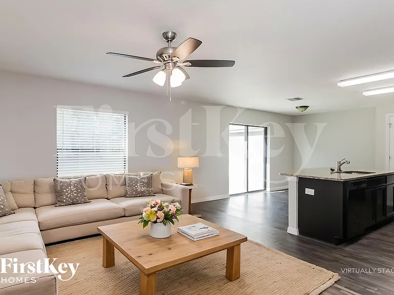 6218 Manitoba Dr — Photo 4