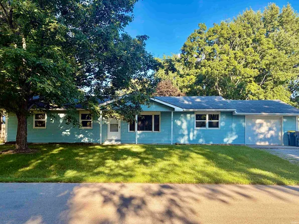 120 Maxine Dr, Ossian, IN 46777