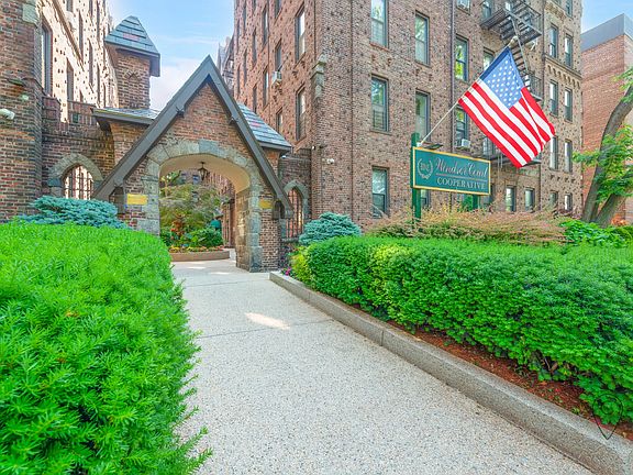 2nd image of 83-15 116th St APT 5D