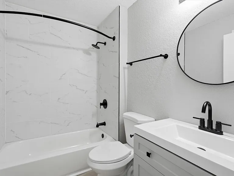 The Villas at North Oak — Photo 31