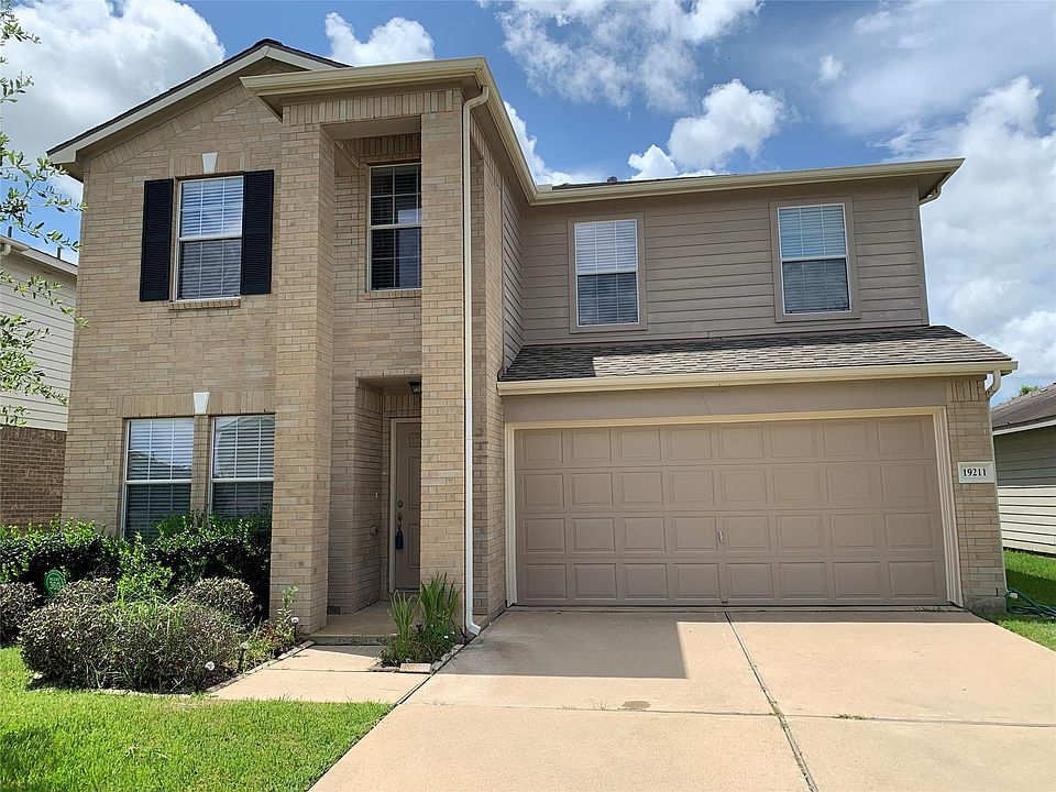 1st image of 19211 Jordans Landing Ln