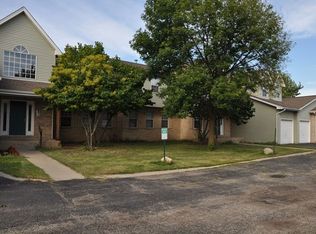 311 Village Creek Dr UNIT 2D, Lake In the Hills, IL 60156