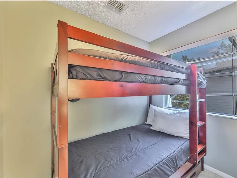 1371 Talbott Cir — Photo 17
