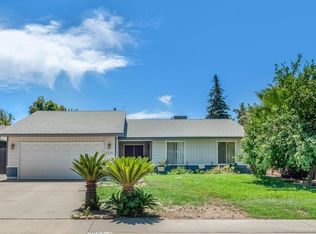 5221 W Feemster Ct, Visalia, CA 93277