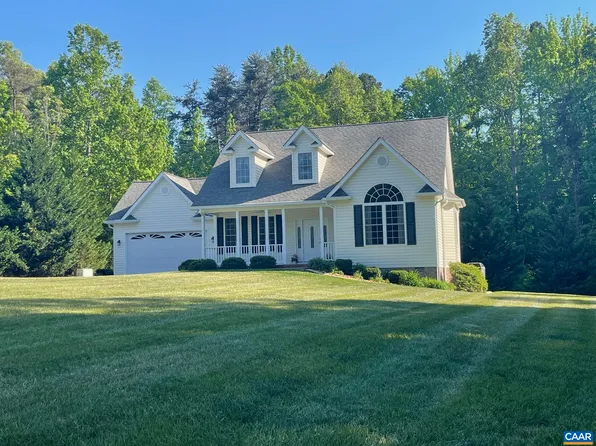 5589 Three Notch Rd, Louisa, VA 23093