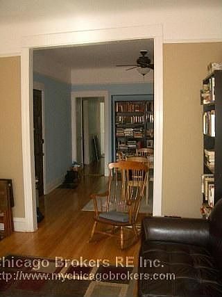 3rd image of 5309 N Paulina St #2