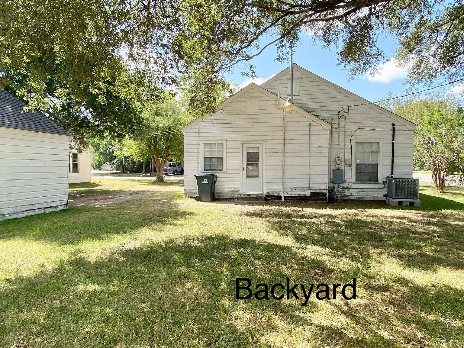 112 W Norris St — Photo 4