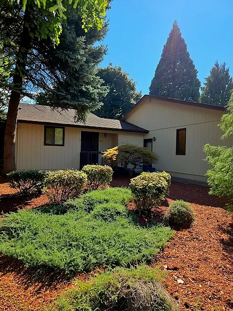 3 bed, 1414 sqft, $2,900 — Photo 2