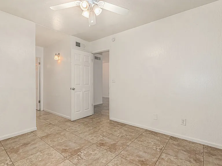 Garden-Style Living in Arcadia Lite | Move-In Specials Available — Photo 8
