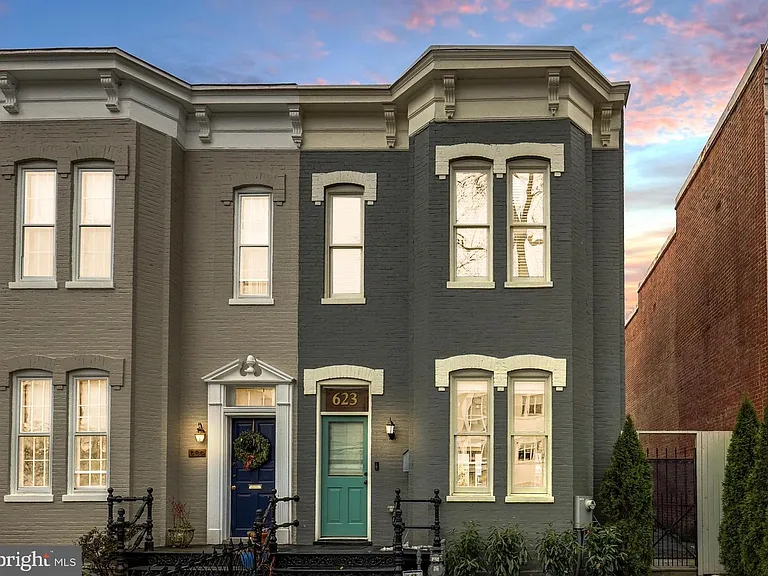 623 E St SE — Photo 47
