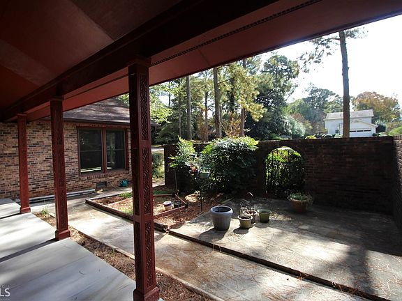 5th image of 2520 Duches Cir SE