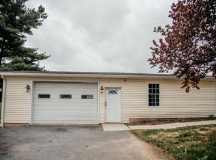 1231 Amosite Rd, Bainbridge, PA 17502