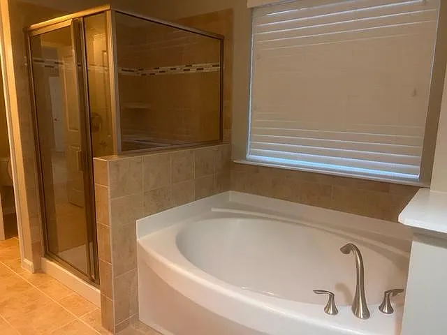 6037 Fryars Gate Ct — Photo 14