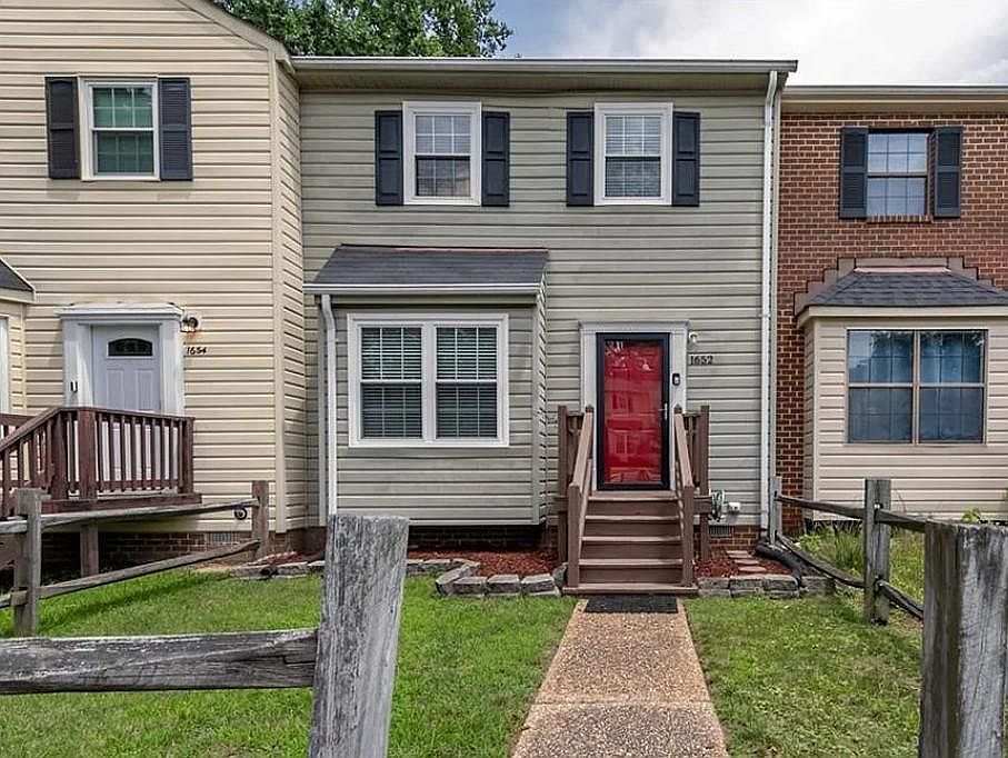 1st image of 1652 Skiffes Creek Cir