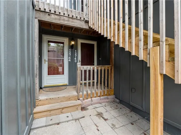 12740 W 110th Ter, Overland Park, KS 66210