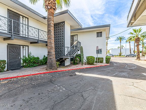 2nd image of 3242 E CAMELBACK Road #102