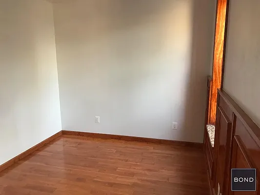 Rented by Bond New York | media 24