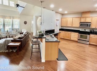 2932 Martin Pl, Dupont, WA 98327