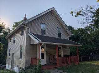 1725 Manchester Rd, Akron, OH 44314