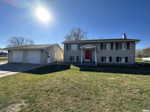 69 Bricker Cir, Avon, IL 61415
