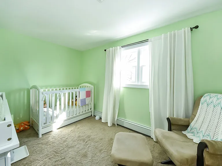 94 Millington Pl — Photo 17