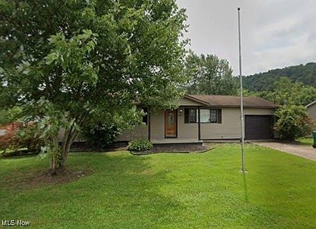 1st image of 465 Dickens Dr