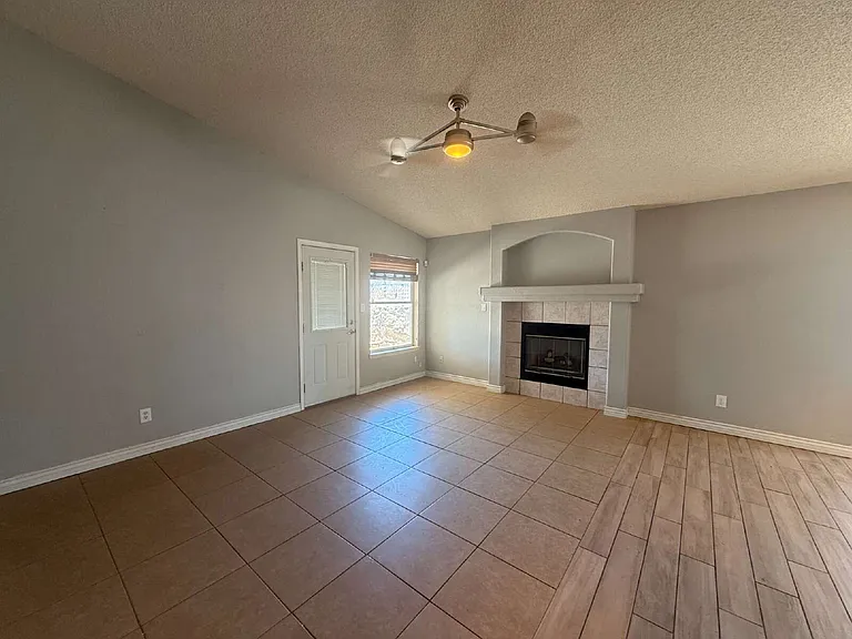 4740 Robert Acosta Dr — Photo 5