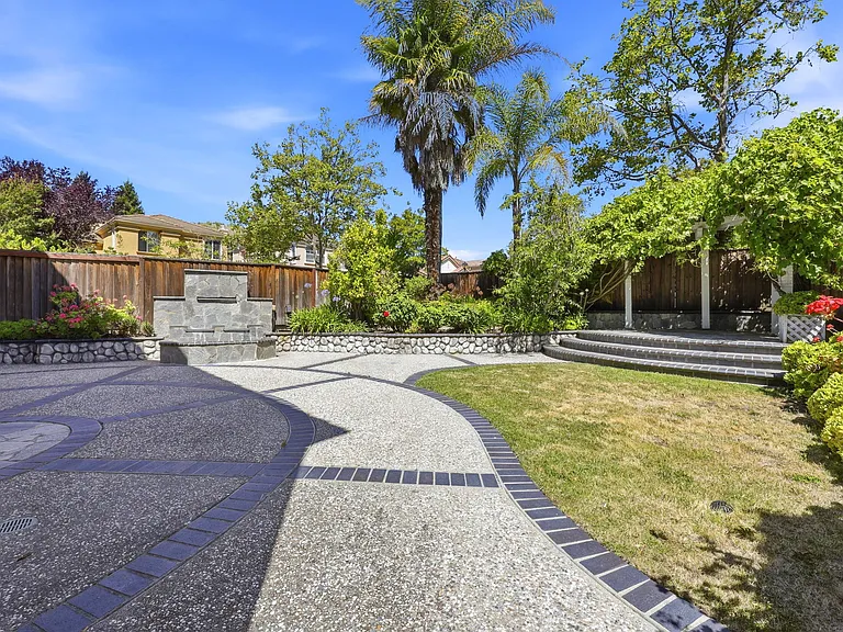 Spacious backyard