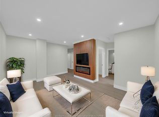 3177 Riverside Dr E #208, Windsor, ON N8Y 1A5