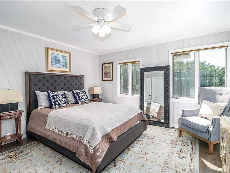51 S Lake Shore Dr — Photo 28