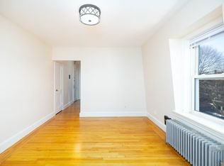 322 Broadway St #3, Providence, RI 02909