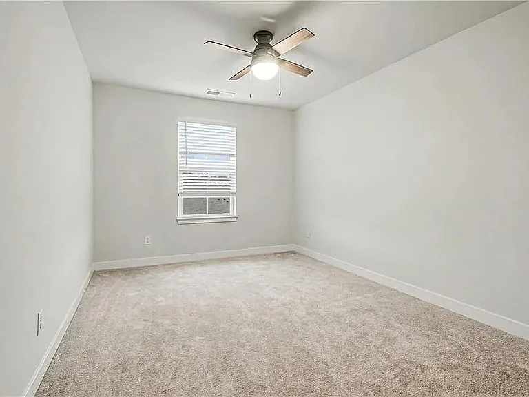 136 Salt Lake Ln — Photo 20