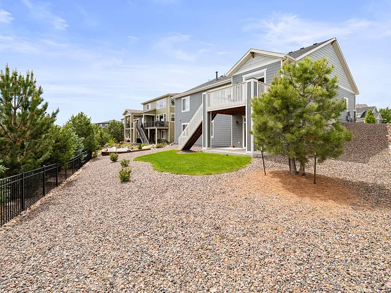 1135 Bonnyton Pl — Photo 39