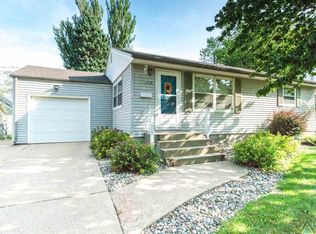 1608 W 15th St, Sioux Falls, SD 57104