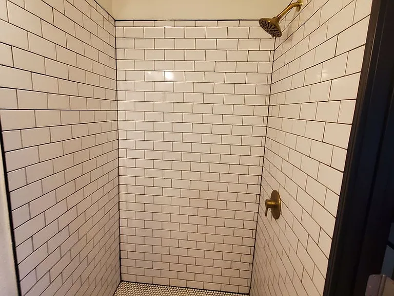The Berm - 2001 10th Ave (24 Units Luxury Apartments) — Photo 8