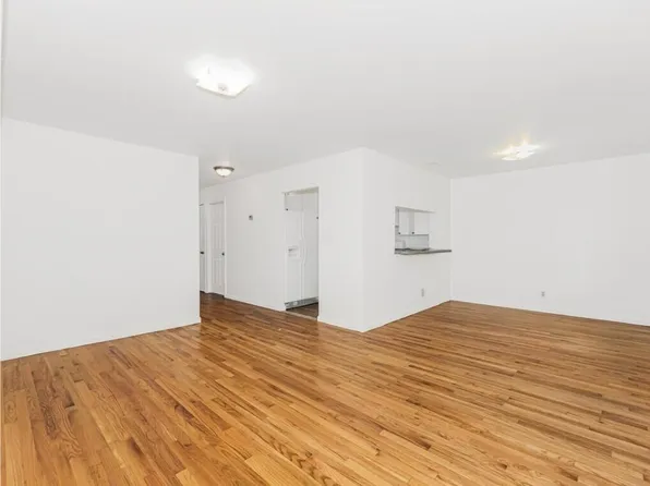 3251 Riverdale Avenue image 16 of 19