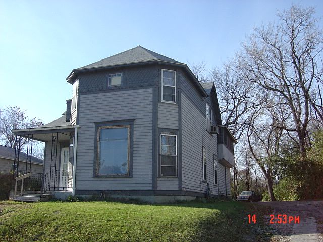 2nd image of 709 N Main St