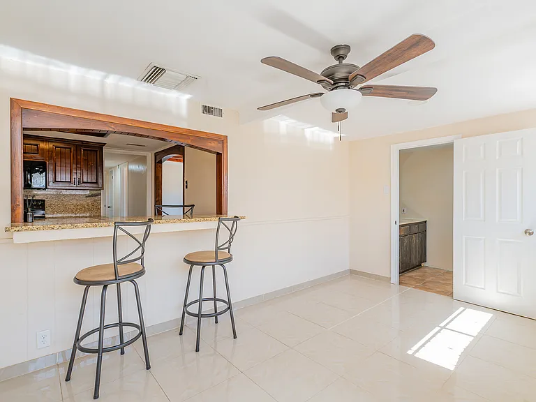 2532 E Crosby Vis — Photo 25