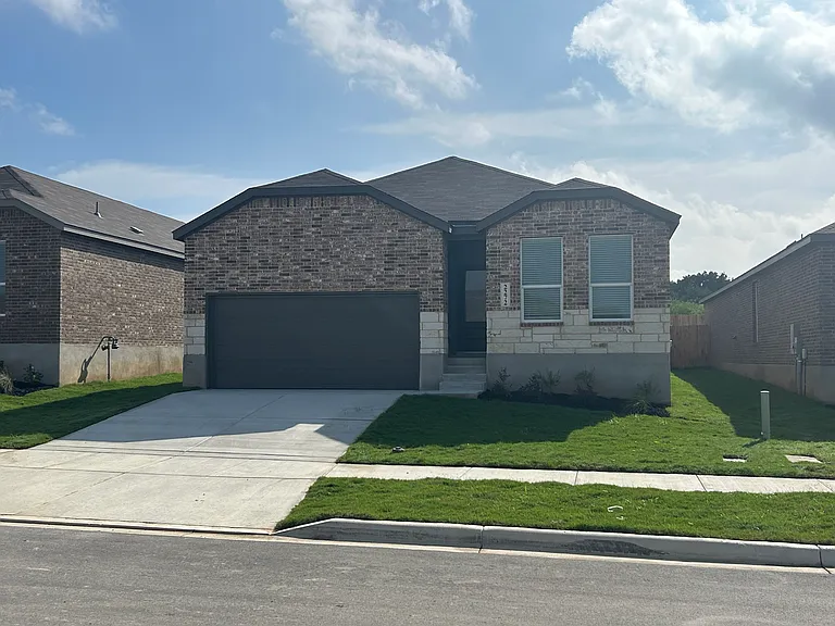 2272 Monument Hl — Photo 30