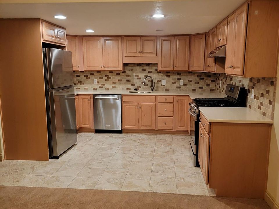 1st image of 568 N Peregrine Cv #Basement