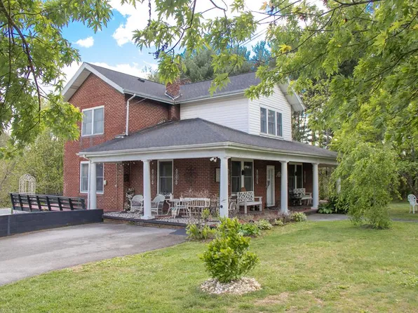 21507 Green Spring Rd, Abingdon, VA 24211