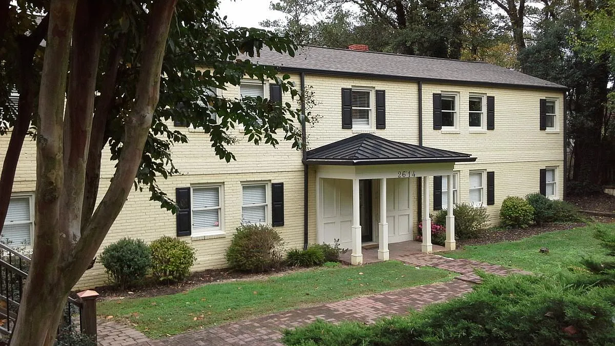 2 bed, 980 sqft, $1,550 — Photo 1