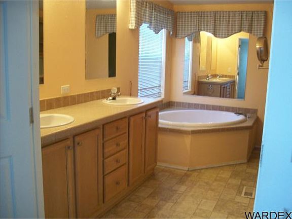 5th image of 1454 S Easter Ln