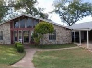 5028 Gibson Ct, Granbury, TX 76049